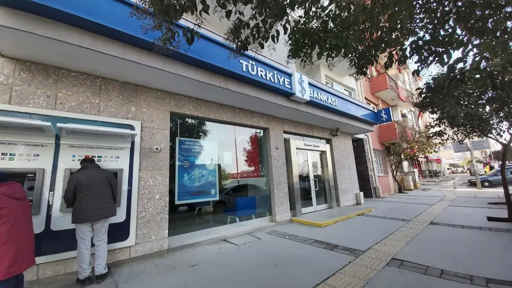 Türkiye İş Bankası Balçova/İzmir Şubesi — Bankalar, Balçova · fotoğraf 2