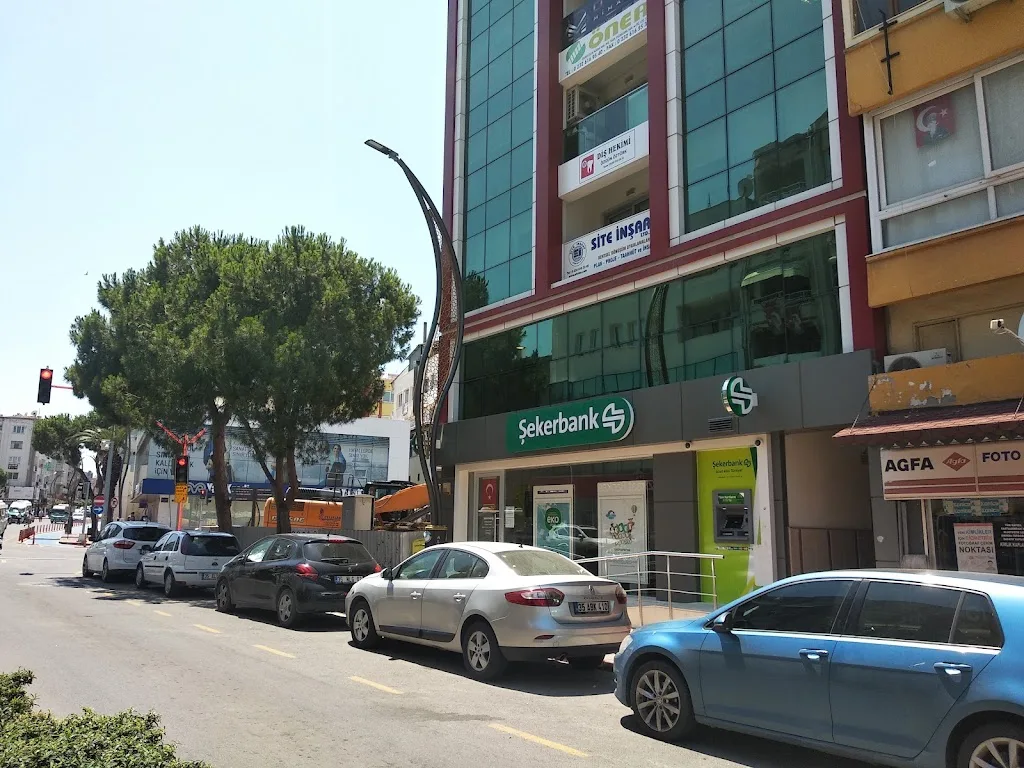 Şekerbank - Aliağa Şubesi — Bankalar, Aliağa · fotoğraf 1