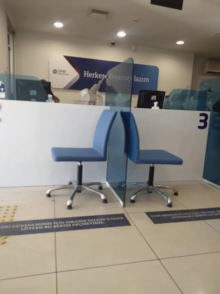 QNB Aliağa Şubesi — Bankalar, Aliağa · fotoğraf 4