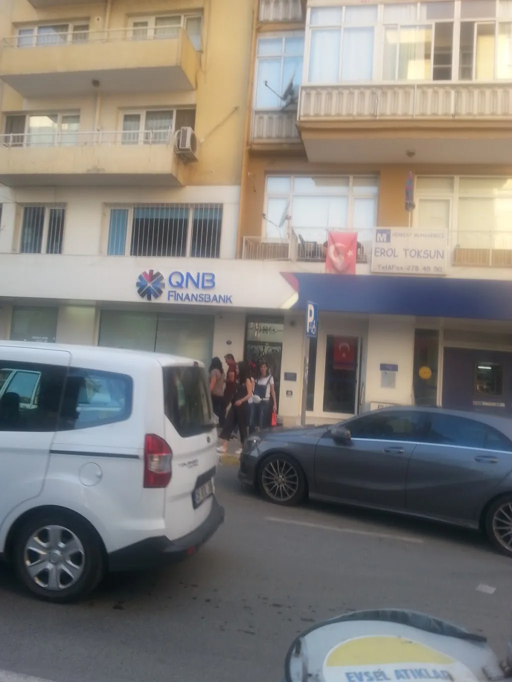 QNB Balçova Şubesi — Bankalar, Balçova · fotoğraf 1