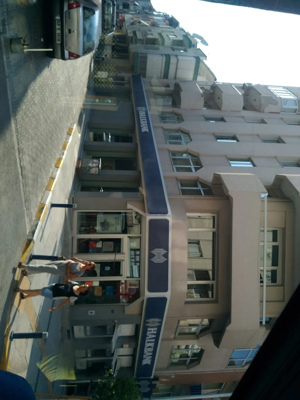 Halkbank Balçova Şubesi — Bankalar, Balçova · fotoğraf 1