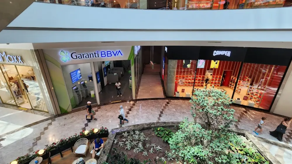Garanti BBVA İzmir İstinye Park Şubesi — Bankalar, Konak · fotoğraf 3