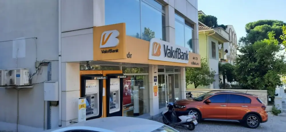 VakıfBank Bayındır Şubesi — Bankalar, Bayındır · fotoğraf 2