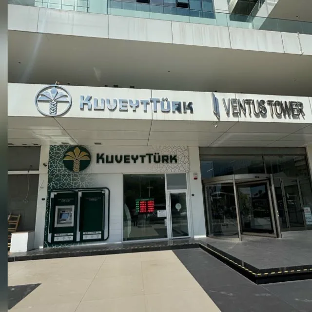 Kuveyt Türk - Bayraklı Şubesi — Bankalar, Bayraklı · fotoğraf 1