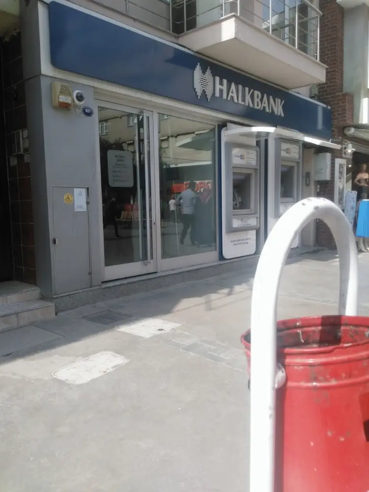Halkbank Bayraklı Şubesi — Bankalar, Bayraklı · fotoğraf 3