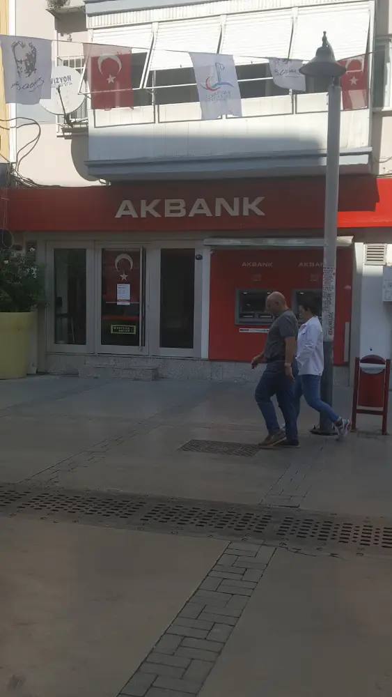 Akbank — Bankalar, Bayraklı · fotoğraf 4