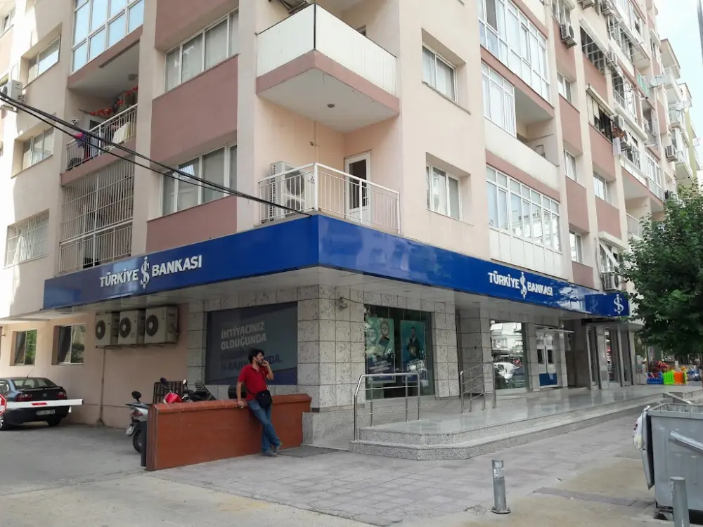 Türkiye İş Bankası Mansuroğlu/İzmir Şubesi — Bankalar, Bayraklı · fotoğraf 3