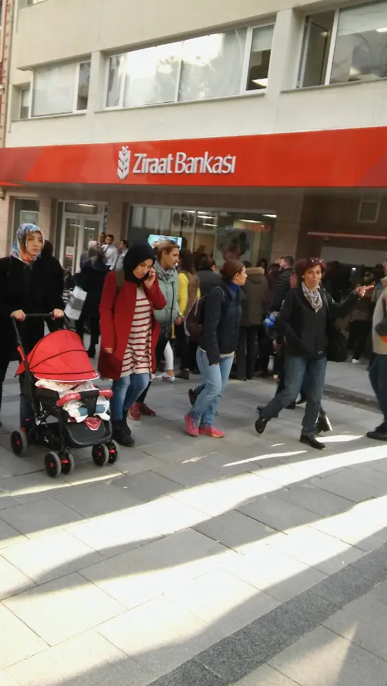 Ziraat Bankası Karşıyaka/İzmir Şubesi — Bankalar, Karşıyaka · fotoğraf 3