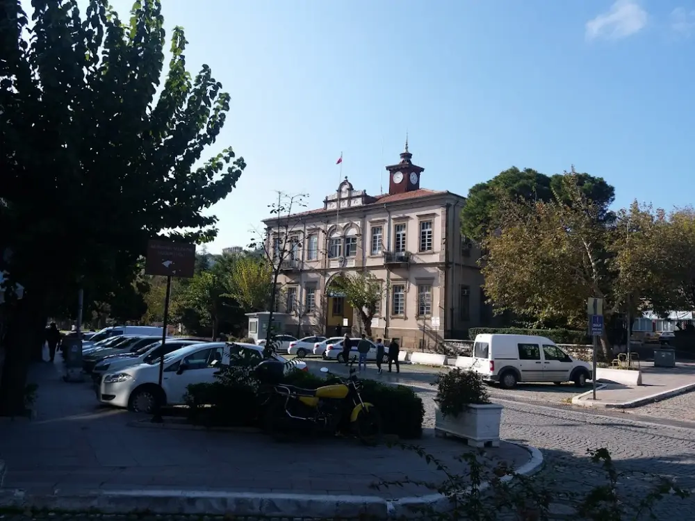 Halkbank Bergama Şubesi — Bankalar, Bergama · fotoğraf 2