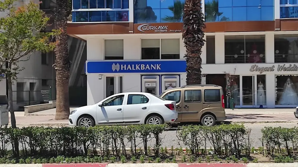 Halkbank Bergama Şubesi — Bankalar, Bergama · fotoğraf 4