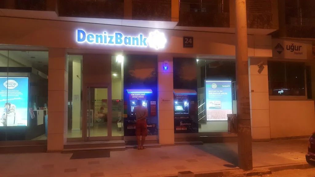 DenizBank Bergama Şubesi — Bankalar, Bergama · fotoğraf 1