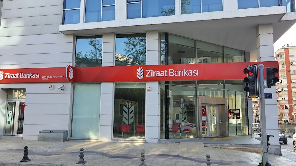 Ziraat Bankası Bornova/İzmir Şubesi — Bankalar, Bornova · fotoğraf 1