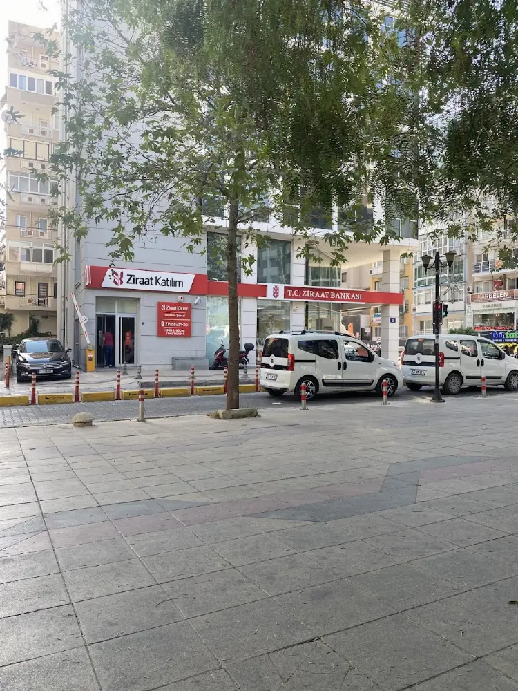 Ziraat Bankası Bornova/İzmir Şubesi — Bankalar, Bornova · fotoğraf 2