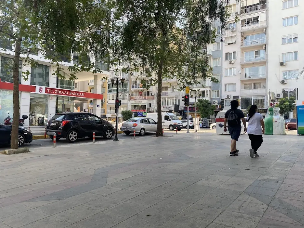 Ziraat Bankası Bornova/İzmir Şubesi — Bankalar, Bornova · fotoğraf 3