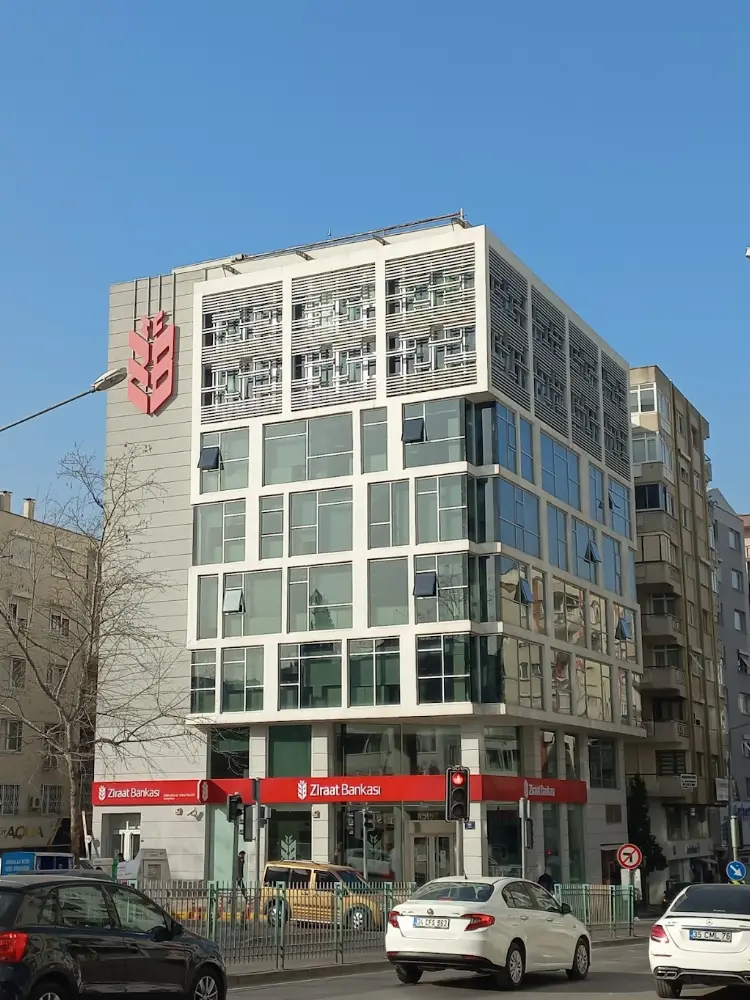 Ziraat Bankası Bornova/İzmir Şubesi — Bankalar, Bornova · fotoğraf 4
