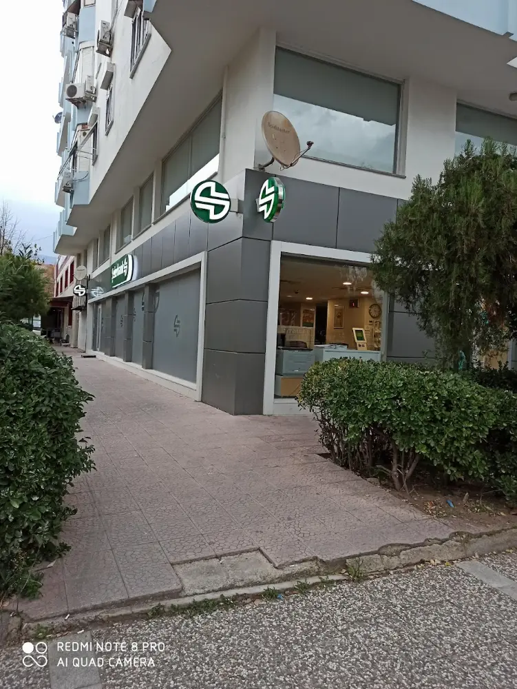Şekerbank Bornova Şubesi — Bankalar, Bayraklı · fotoğraf 2