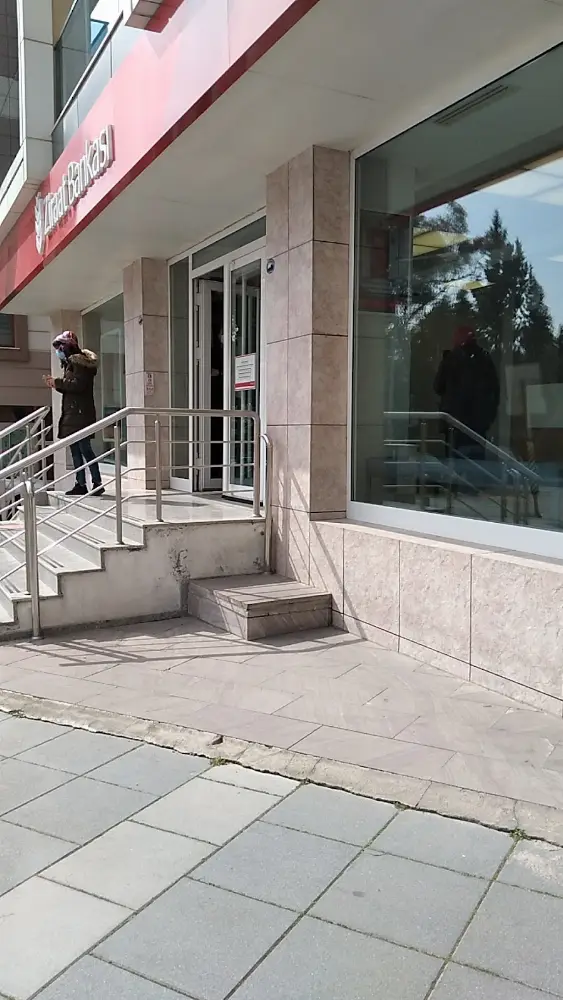 Ziraat Bankası Bornova Ata/İzmir Şubesi — Bankalar, Bornova · fotoğraf 3