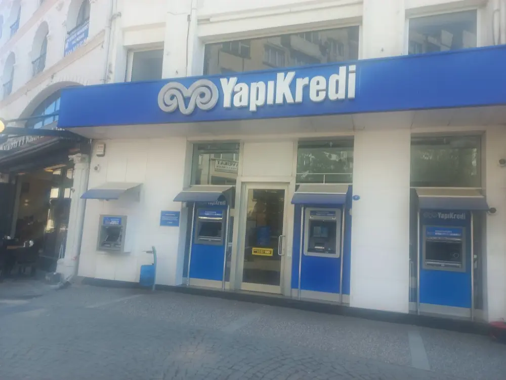 Yapı Kredi - Bornova Şubesi — Bankalar, Bornova · fotoğraf 2