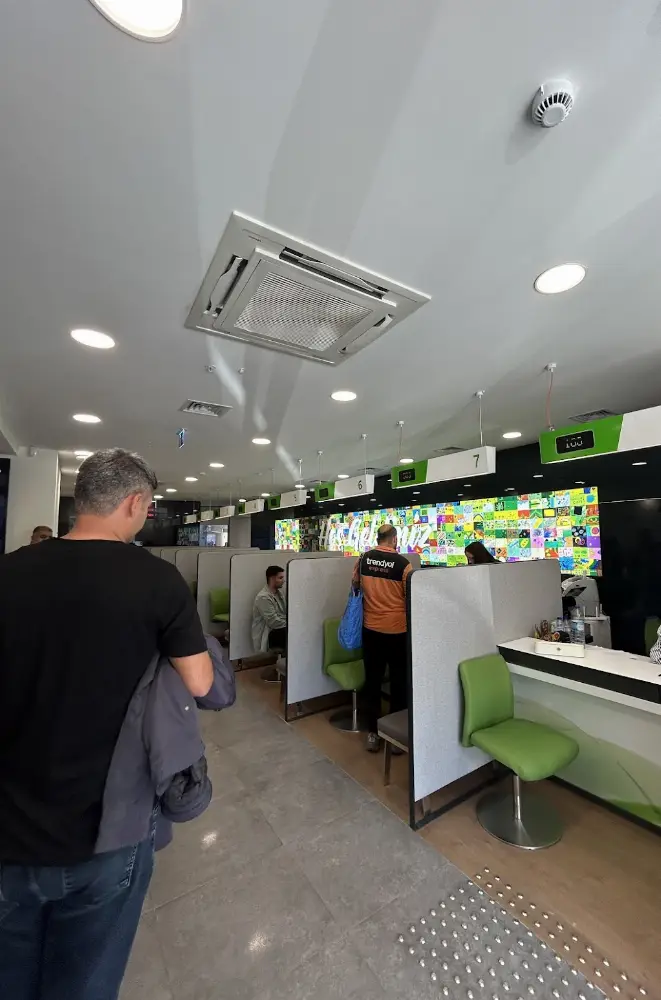 Garanti BBVA - Bornova Şubesi — Bankalar, Bornova · fotoğraf 4