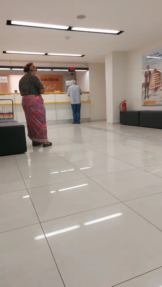 VakıfBank Bornova Şubesi — Bankalar, Bornova · fotoğraf 4