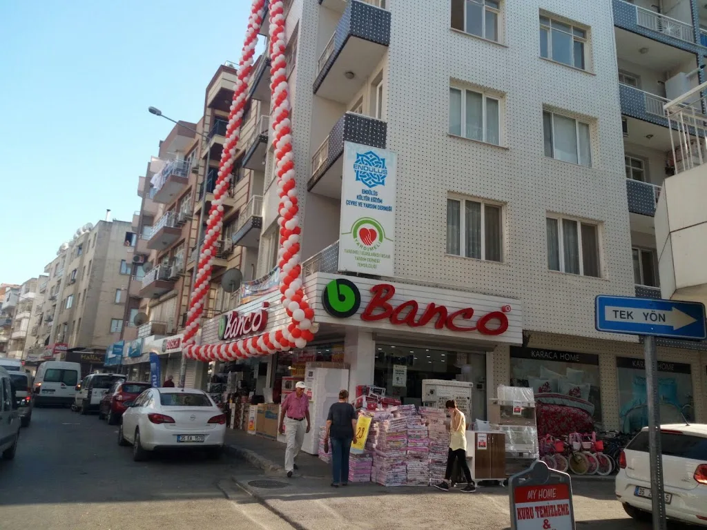 Banco Şirinyer Mağaza — Bankalar, Buca · fotoğraf 1