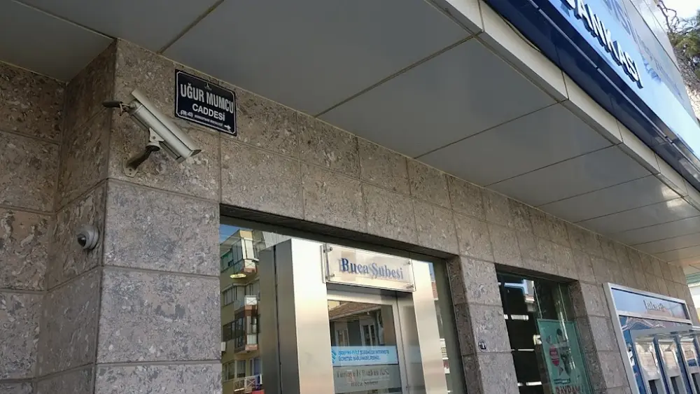 Türkiye İş Bankası Buca/İzmir Şubesi — Bankalar, Buca · fotoğraf 4