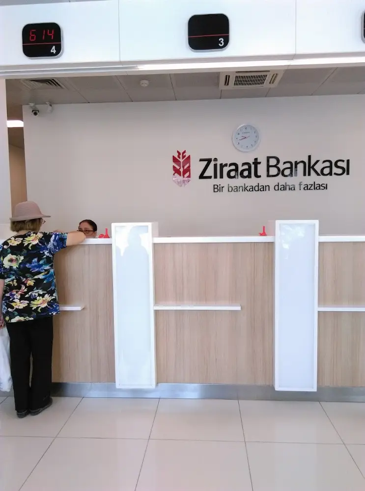 Ziraat Bankası Kazımdirik/İzmir Şubesi — Bankalar, Bornova · fotoğraf 3