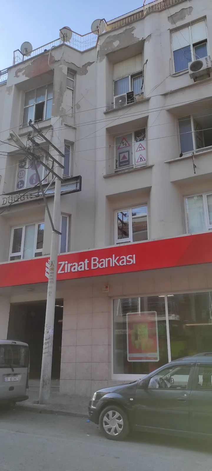 Ziraat Bankası Mtk Çarşı / İzmir Şubesi — Bankalar, Bornova · fotoğraf 1