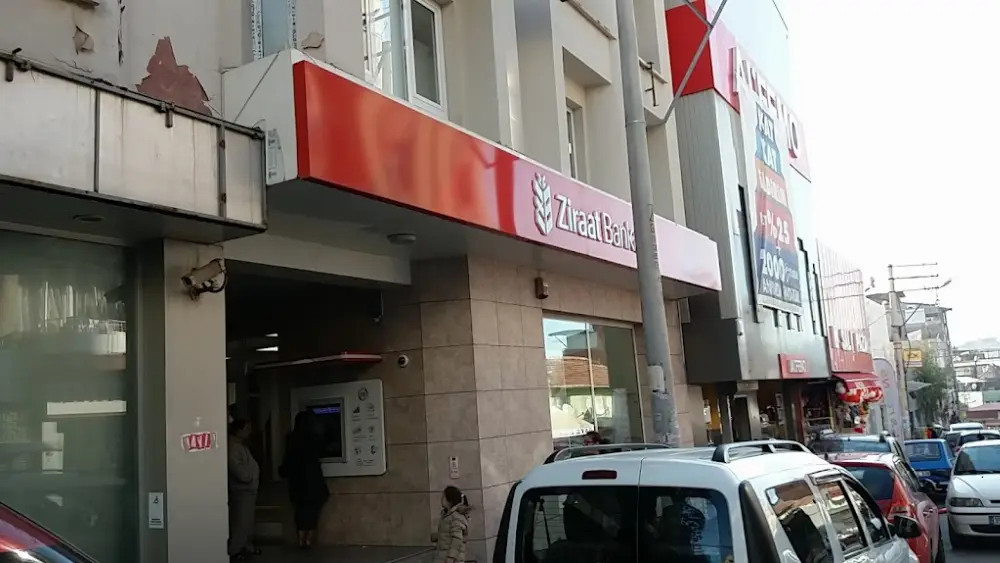 Ziraat Bankası Mtk Çarşı / İzmir Şubesi — Bankalar, Bornova · fotoğraf 2