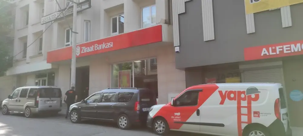 Ziraat Bankası Mtk Çarşı / İzmir Şubesi — Bankalar, Bornova · fotoğraf 4