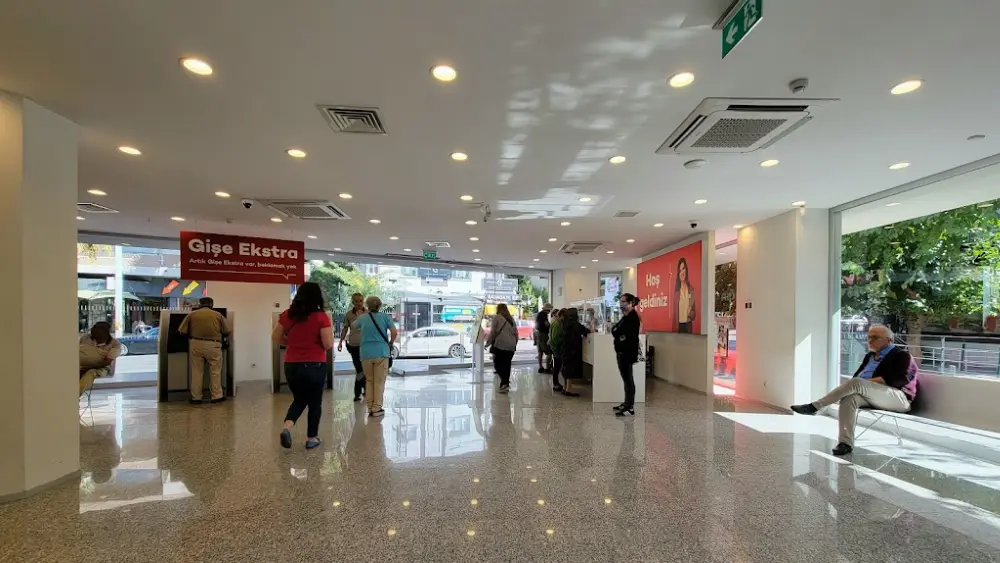 Akbank Buca Şubesi — Bankalar, Buca · fotoğraf 2