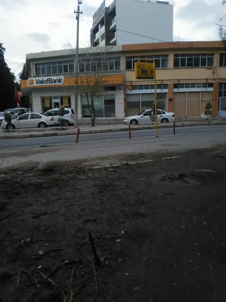 VakıfBank İzmir 2.Sanayi Sitesi Şubesi — Bankalar, Bornova · fotoğraf 2