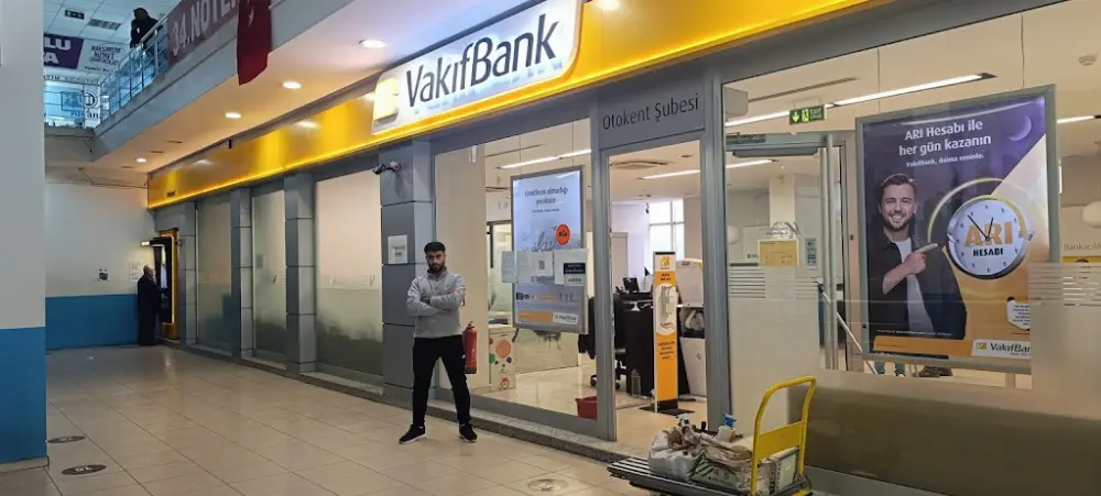 VakıfBank İzmir Otokent Şubesi — Bankalar, Buca · fotoğraf 2