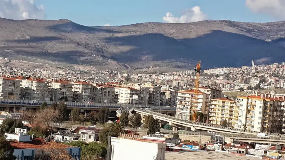 VakıfBank Özkanlar Şubesi — Bankalar, Bornova · fotoğraf 4