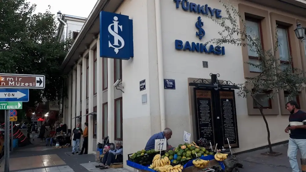Türkiye İş Bankası Basmane/İzmir Şubesi — Bankalar, Konak · fotoğraf 2