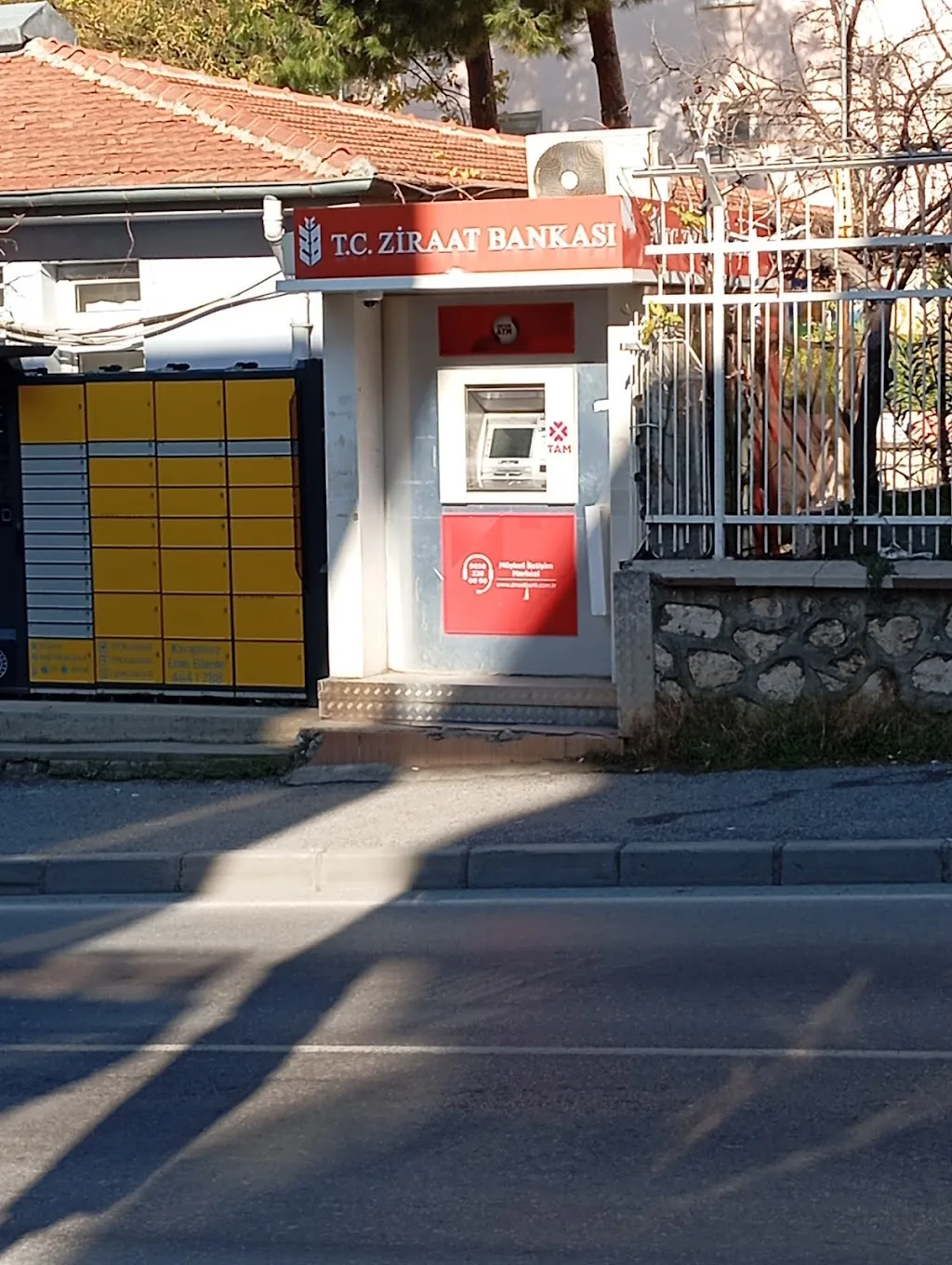 T.C. Ziraat Bankası — Bankalar, Buca · fotoğraf 1