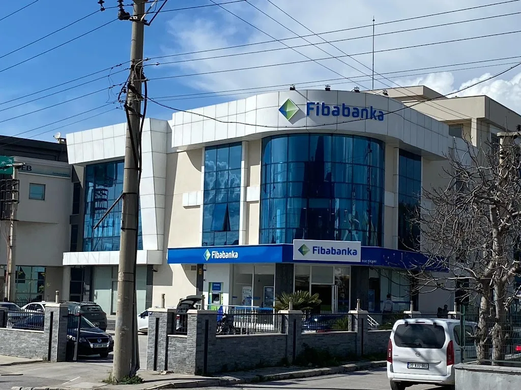 Fibabanka Ege Ticari Şube — Bankalar, Bornova · fotoğraf 1