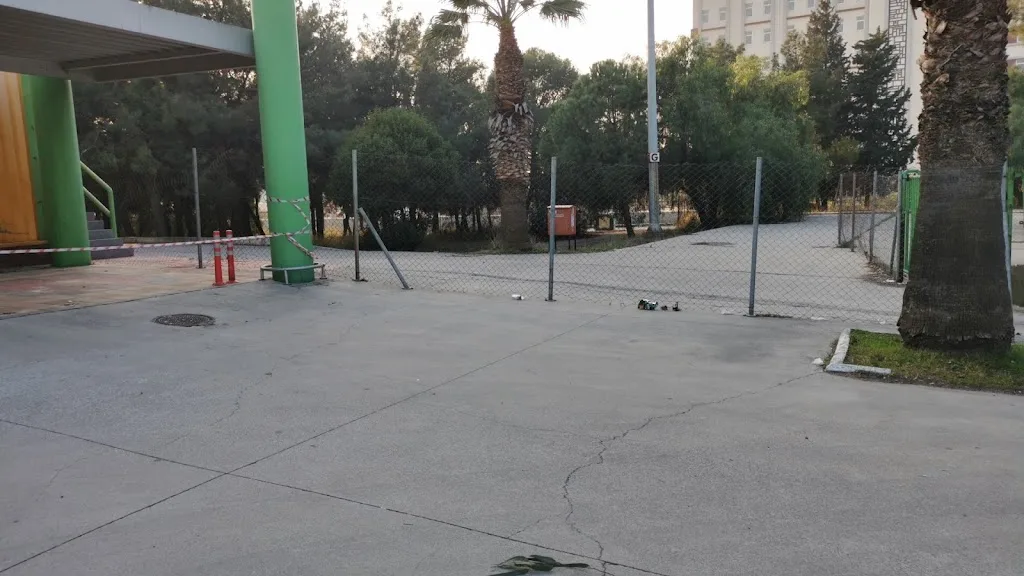 Hsbc Atm-kipa Bornova Şubesi — Bankalar, Bornova · fotoğraf 1