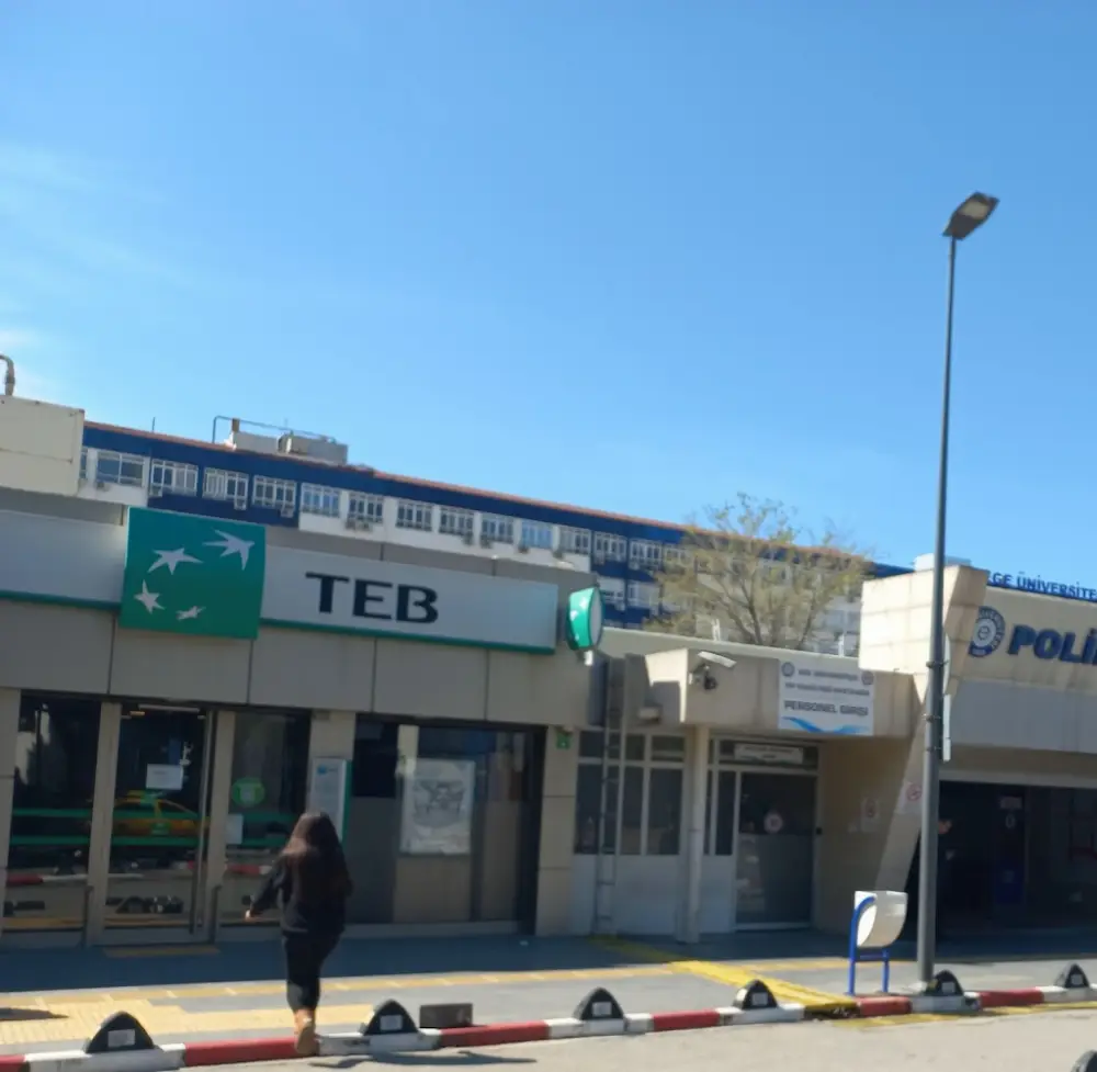 TEB Ege Üniversitesi Şubesi — Bankalar, Bornova · fotoğraf 2