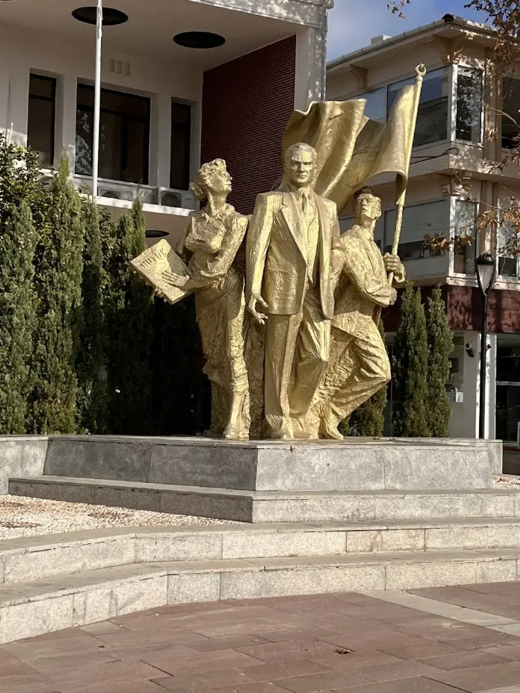 Ziraat Bankası Çeşme/İzmir Şubesi — Bankalar, Çeşme · fotoğraf 3