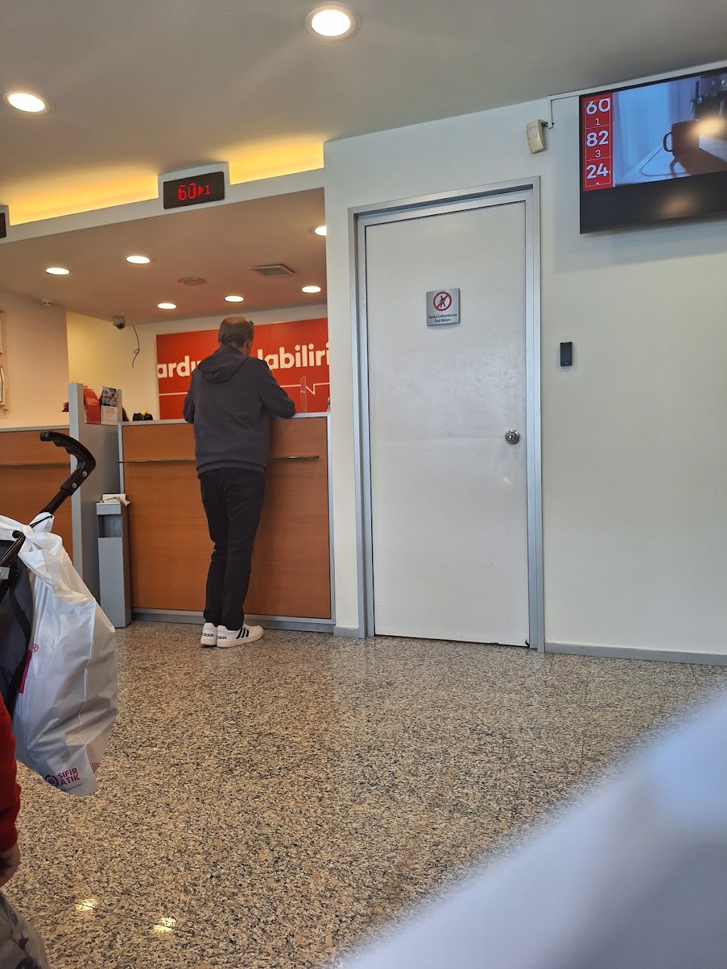 Akbank Çeşme Şubesi