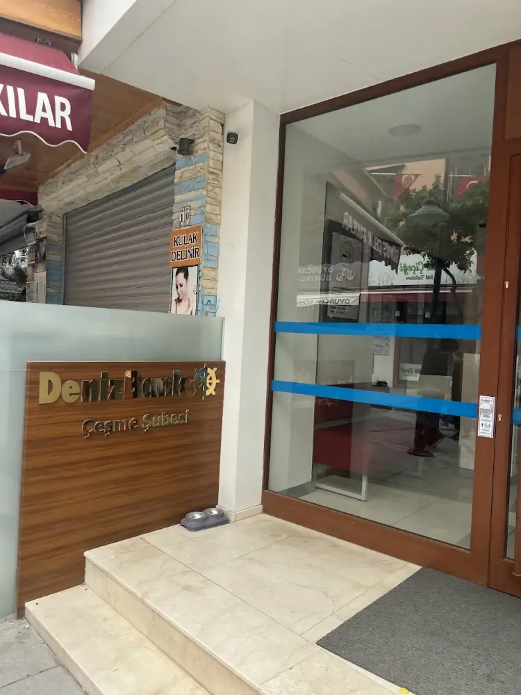 DenizBank Çeşme Şubesi — Bankalar, Çeşme · fotoğraf 3