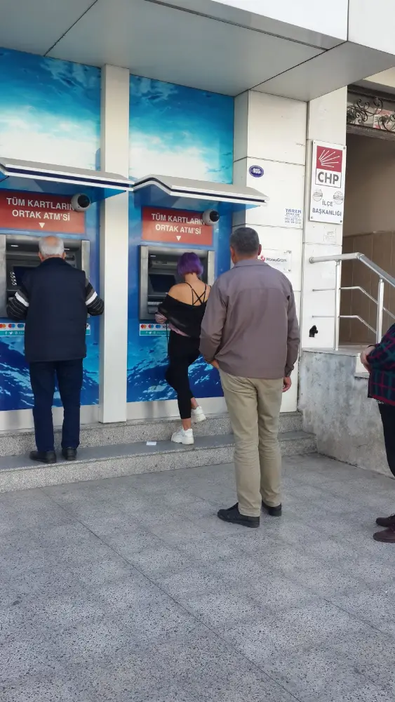 DenizBank Çiğli Şubesi — Bankalar, Çiğli · fotoğraf 3