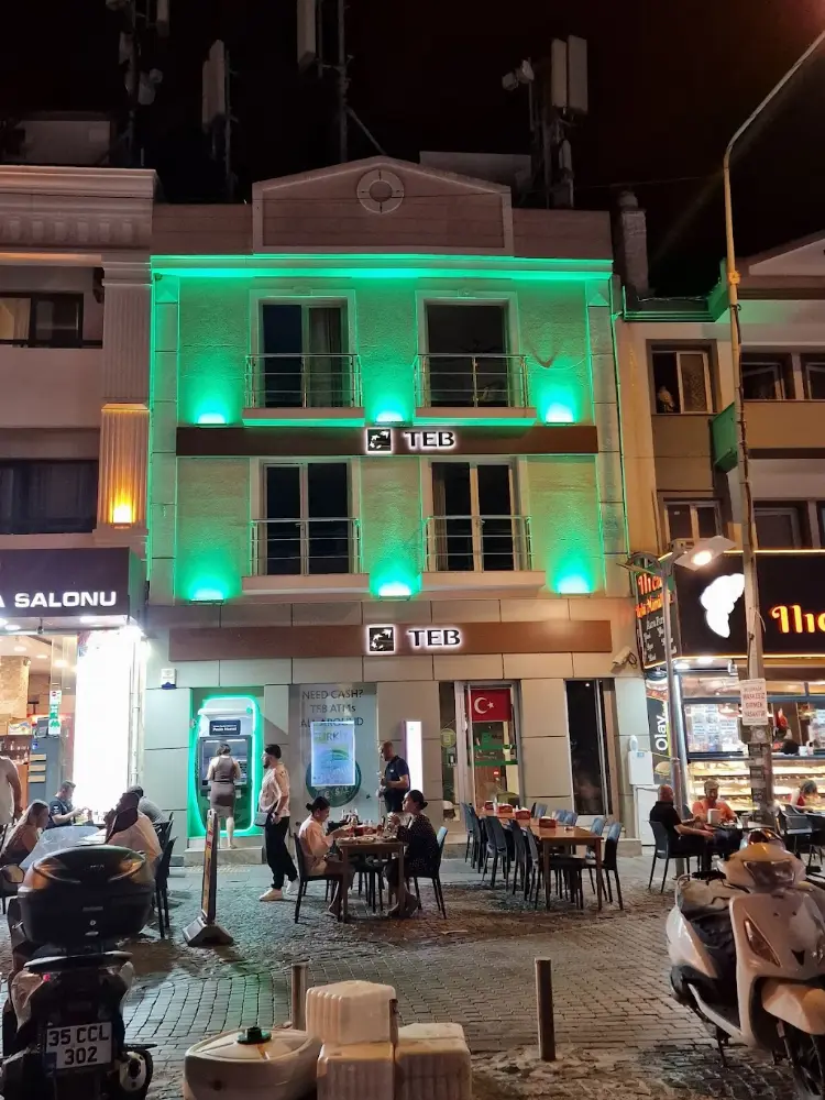 TEB Çeşme Şubesi — Bankalar, Çeşme · fotoğraf 3