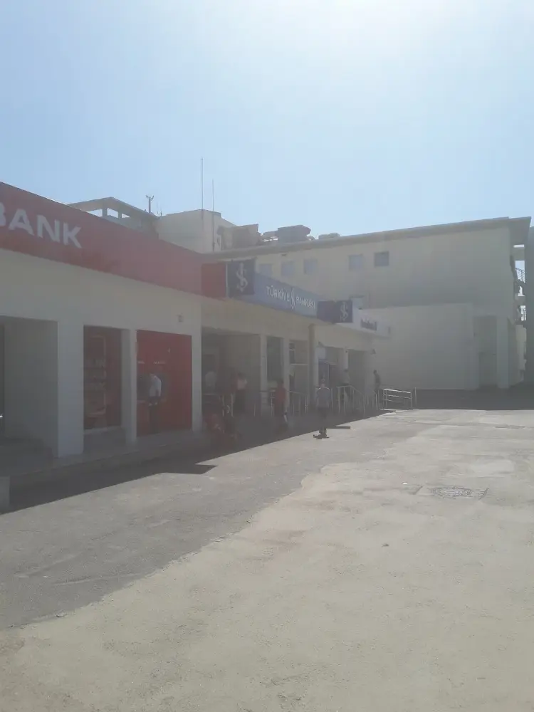 Türkiye İş Bankası Atatürk Organize Sanayi Bölgesi/İzmir Şubesi — Bankalar, Çiğli · fotoğraf 3