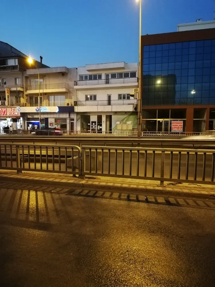 Garanti BBVA Çiğli Şubesi — Bankalar, Çiğli · fotoğraf 2