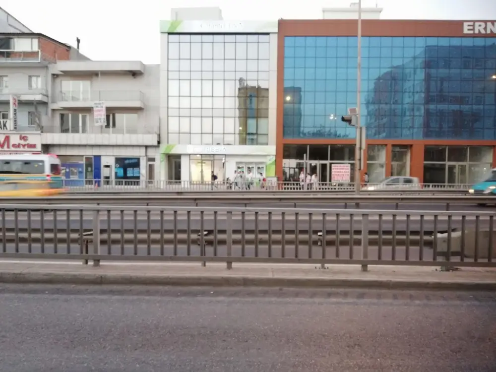 Garanti BBVA Çiğli Şubesi — Bankalar, Çiğli · fotoğraf 4