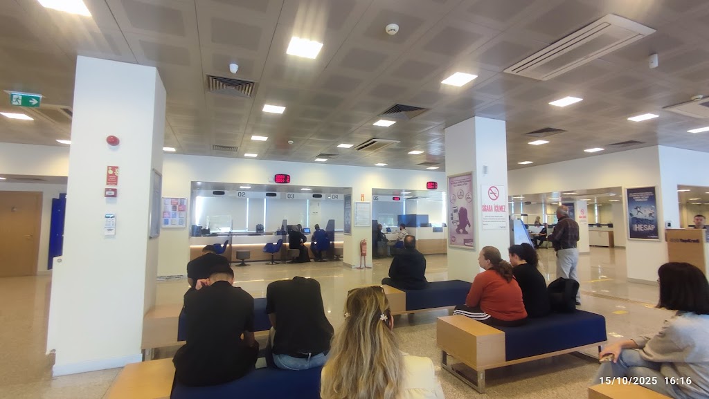Yapı Kredi Bankası - Çiğli AOSB Şubesi