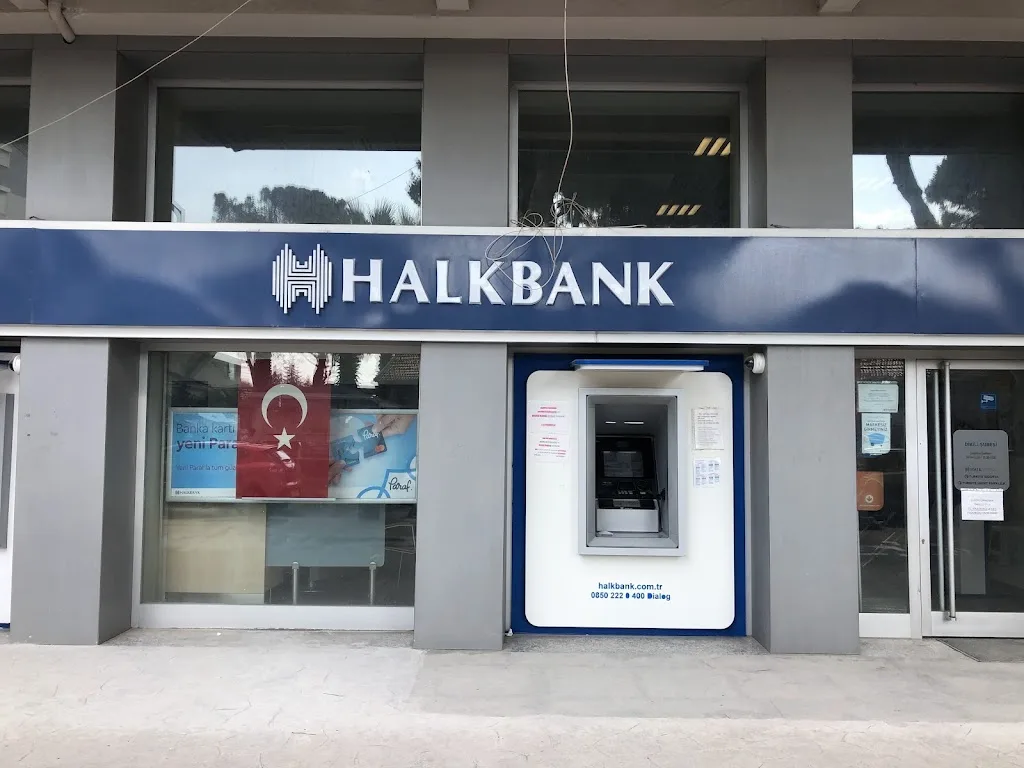 Halkbank Dikili Şubesi — Bankalar, Dikili · fotoğraf 1