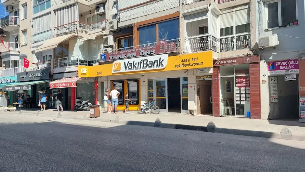 VakıfBank Dikili Şubesi — Bankalar, Dikili · fotoğraf 2